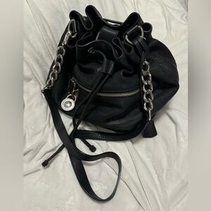 ⭐️ EUC Michael Kors crossbody boxer bag